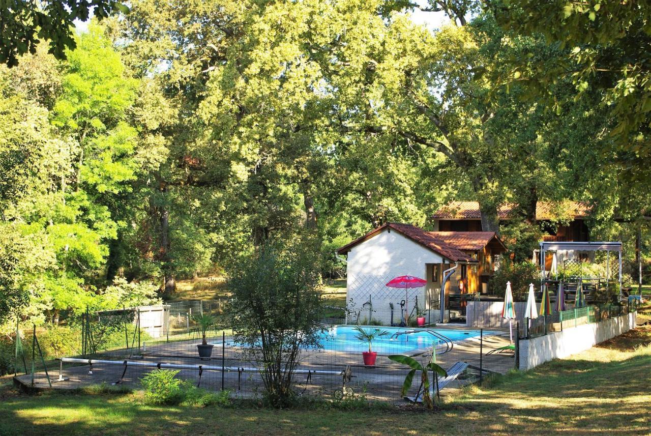 Les Chalets Du Gelat, Nature Et Calme Noaillan Exterior foto